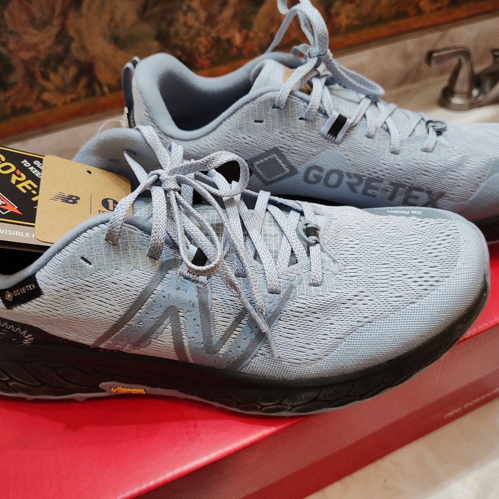New Balance Women's X Hierro V7 Trail Running Shoe Size 10 Brand New